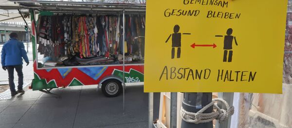 Призыв к соблюдению дистанции на рынке в Берлине Призыв к соблюдению дистанции на рынке в Берлине - 俄羅斯衛星通訊社