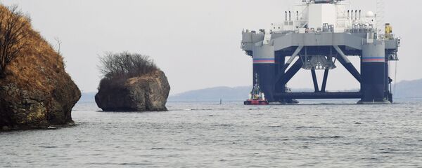 Швартовка стартовой платформы Odyssey плавучего космодрома Морской старт  - 俄罗斯卫星通讯社