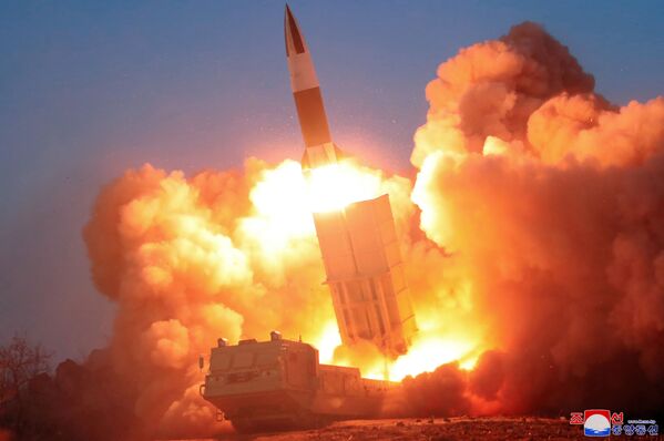 Запуск ракеты в Северной Корее - 俄罗斯卫星通讯社