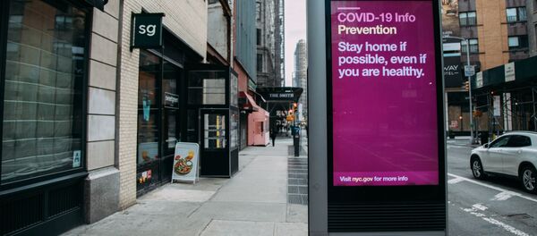 Информационный стенд на одной из улиц в центре Нью-Йорка во время режима ЧС Информационный стенд на одной из улиц в центре Нью-Йорка во время режима ЧС - 俄罗斯卫星通讯社