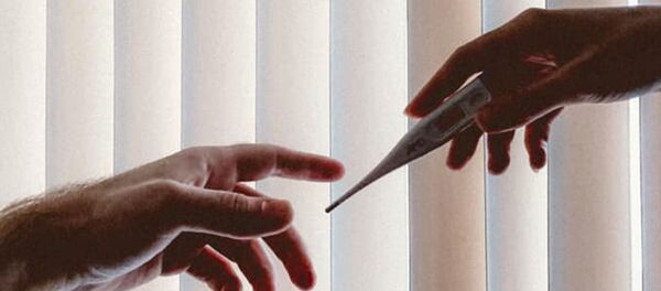 阿尔焦姆·伊万诺夫在最近的封面上向所有人发出呼吁:遵守自我隔离制。 阿尔焦姆·伊万诺夫在最近的封面上向所有人发出呼吁:遵守自我隔离制。 - 俄罗斯卫星通讯社