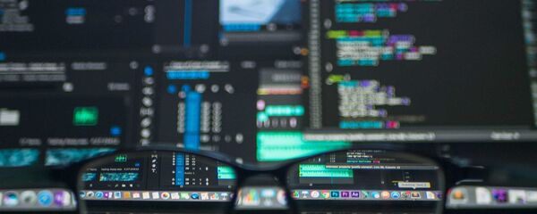 Computer Computer - 俄罗斯卫星通讯社