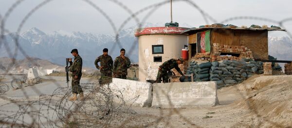 Афганские военные около тюрьмы Баграм - 俄罗斯卫星通讯社