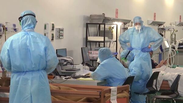 Российские военные врачи в полевом госпитале в Бергамо - 俄罗斯卫星通讯社