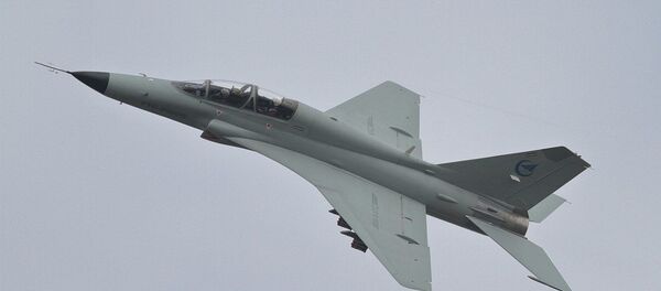 Китайский учебно-боевой самолет JL-9 (FTC-2000) - 俄罗斯卫星通讯社