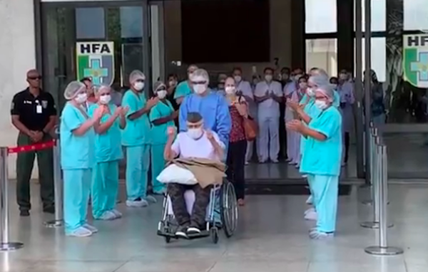 巴西99岁的二战老兵新冠肺炎患者治愈 - 俄罗斯卫星通讯社