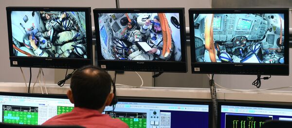 Плановые экзаменационные комплексные тренировки экипажа Плановые экзаменационные комплексные тренировки экипажа - 俄罗斯卫星通讯社