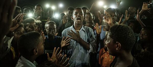 Участники акции протеста в Хартуме. Судан - 俄羅斯衛星通訊社