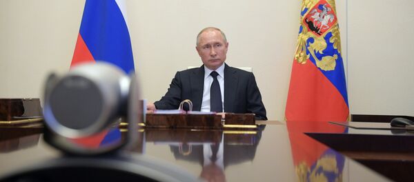 15 апреля 2020. Президент РФ Владимир Путин проводит в режиме видеоконференции  совещание с членами правительства РФ.  - 俄罗斯卫星通讯社