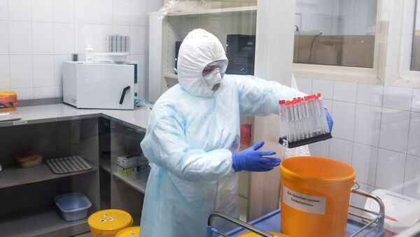 Тестирование на коронавирусную инфекцию в лаборатории - 俄罗斯卫星通讯社