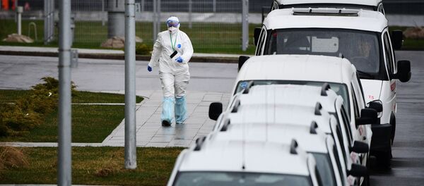 Машины скорой помощи у карантинного центра по коронавирусу в Коммунарке - 俄罗斯卫星通讯社