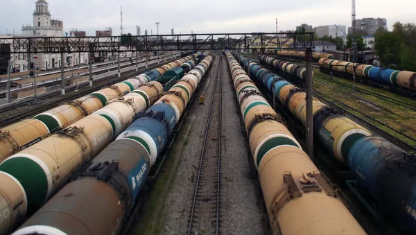 Железнодорожные цистерны для перевозки нефтепродуктов на железнодорожном вокзале в Краснодаре.  - 俄羅斯衛星通訊社