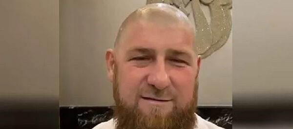 Кадыров побрился налысо - 俄罗斯卫星通讯社