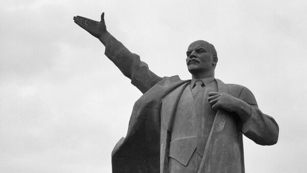 Памятник В. И. Ленину в провинции Гронинген, Нидерланды. Частное владение - 俄羅斯衛星通訊社