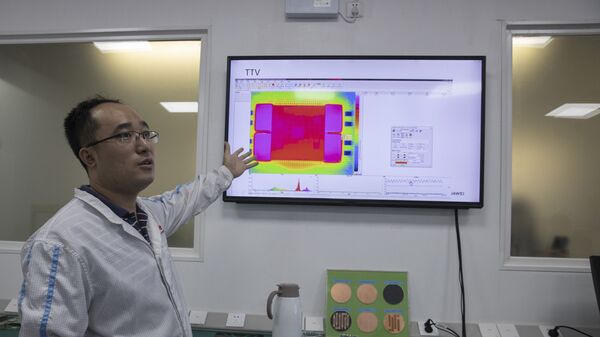 Разработчик Huawei демонстрирует, что может обойтись без американских компонентов в производстве. - 俄羅斯衛星通訊社