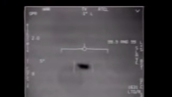 Пентагон опубликовал видеозаписи с НЛО - 俄羅斯衛星通訊社