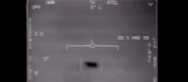 Пентагон опубликовал видеозаписи с НЛО - 俄羅斯衛星通訊社