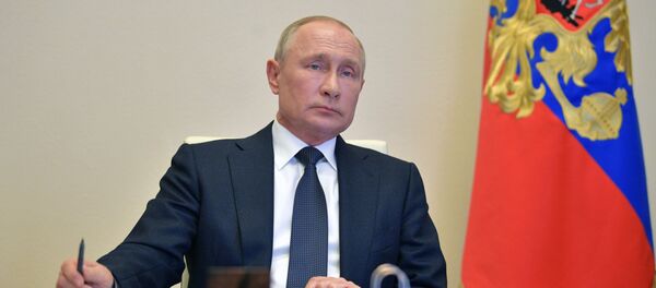 28 апреля 2020. Президент РФ Владимир Путин проводит в режиме видеоконференции совещание с главами регионов по борьбе с распространением коронавируса в РФ. - 俄罗斯卫星通讯社