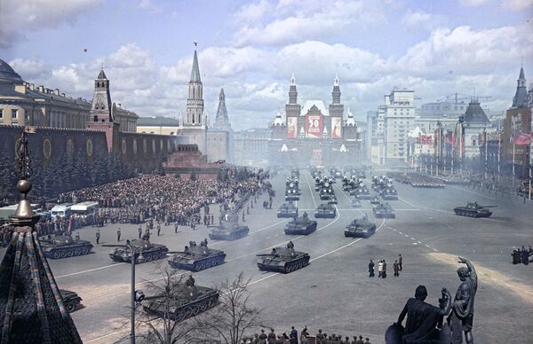 Военный парад на Красной площади в Международный День солидарности трудящихся, 1967 год - 俄羅斯衛星通訊社