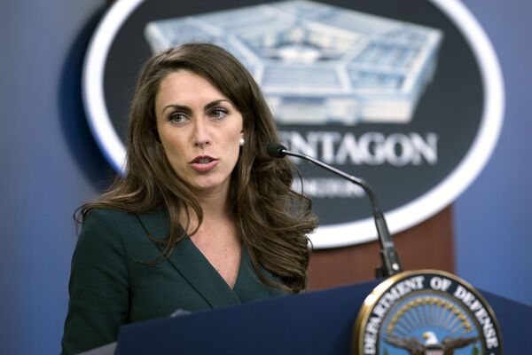 Пресс-секретарь Министерства обороны США Алисса Фарах - 俄罗斯卫星通讯社