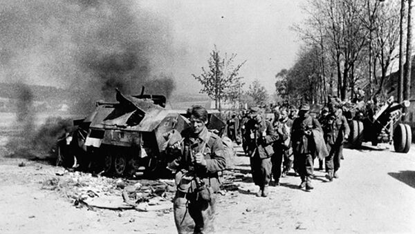 Отступление немецких солдат во время Пражского восстания 5 мая 1945 года - 俄羅斯衛星通訊社