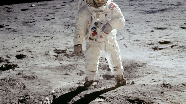 美国宇航员登陆月球表面 - 俄罗斯卫星通讯社