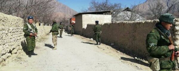 пограничники на кыргызско-таджиксой границе - 俄羅斯衛星通訊社