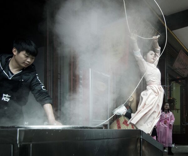 Снимок Ramen Art китайского фотографа Xueping Du , победивший в категории Street Food конкурса Pink Lady® Food Photographer of the Year 2020 - 俄羅斯衛星通訊社
