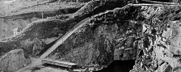 маутхаузен - 俄罗斯卫星通讯社