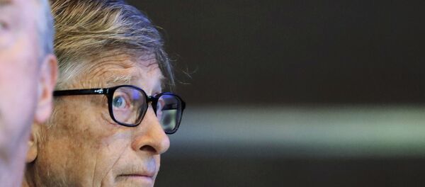 Microsoft founder Bill Gates listens to speakers as he attends the annual Microsoft Corp. shareholders meeting, Wednesday, Nov. 28, 2018, in Bellevue, Wash Microsoft founder Bill Gates listens to speakers as he attends the annual Microsoft Corp. shareholders meeting, Wednesday, Nov. 28, 2018, in Bellevue, Wash - 俄罗斯卫星通讯社