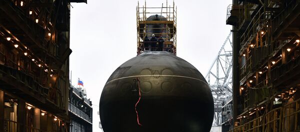 Спуск на воду дизель-электрической подводной лодки Волхов - 俄罗斯卫星通讯社