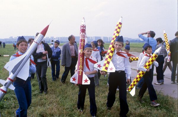 1987年少年火箭设计师俱乐部 - 俄罗斯卫星通讯社