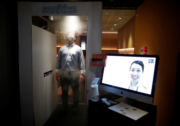 日本居酒屋安装消毒液喷洒机器 - 俄罗斯卫星通讯社