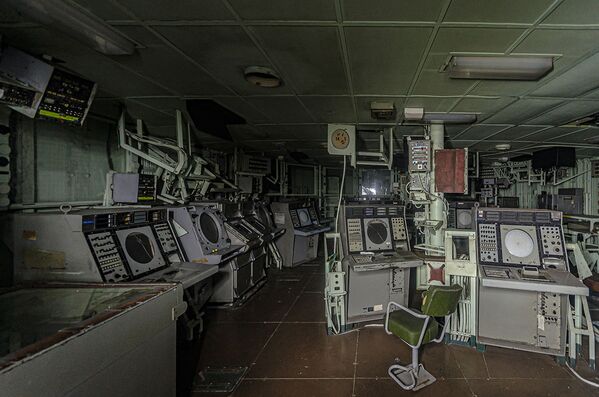 Заброшенный военный корабль, найденный фотографом Бобом Тиссеном - 俄羅斯衛星通訊社