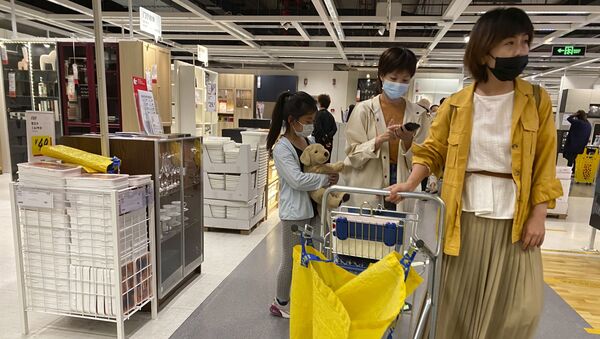 Женщины в магазине. Китай - 俄罗斯卫星通讯社