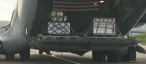 美国军机搭载援俄呼吸机抵达俄罗斯 - 俄罗斯卫星通讯社