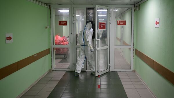Медицинские работники в госпитале COVID-19 в ГКБ №15 имени О. М. Филатова - 俄罗斯卫星通讯社