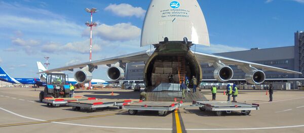 Самолет Ан-124 Руслан в международном аэропорту Внуково Самолет Ан-124 Руслан в международном аэропорту Внуково - 俄罗斯卫星通讯社