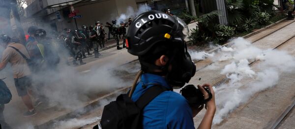 Беспорядки в Гонконге - 俄羅斯衛星通訊社