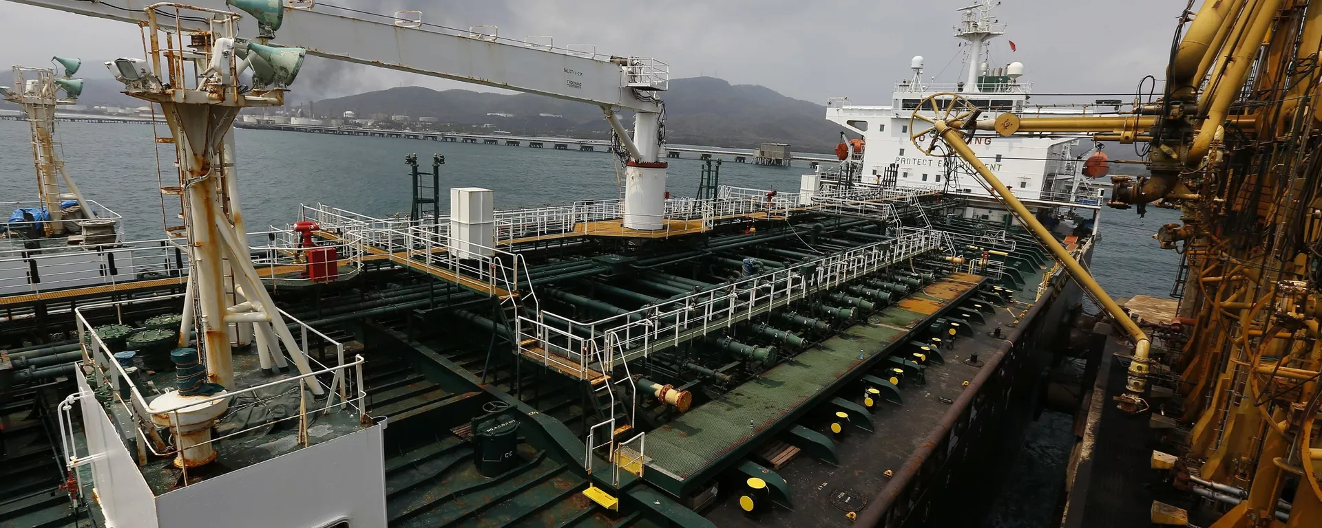 美媒：美国欲切断委内瑞拉对俄罗斯、中国和伊朗的石油供应 - 俄罗斯卫星通讯社, 1920, 15.01.2026