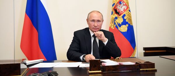 Президент РФ Владимир Путин во время совещания о с представителями общественности Дагестана - 俄罗斯卫星通讯社