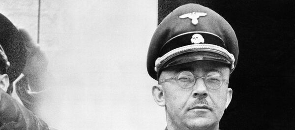 Календарь с Гитлером и Менгеле вызвал международный скандал - 俄罗斯卫星通讯社