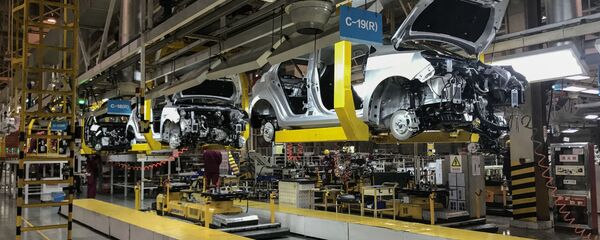 Производство автомобилей на автомобильном заводе Anhui Jianghuai Automobile Group (JAC). Китай - 俄羅斯衛星通訊社