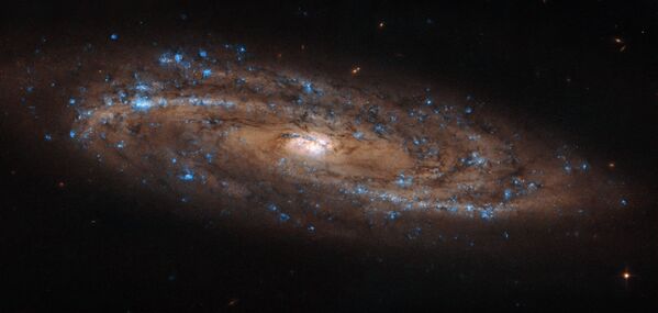 Спиральная галактика NGC 4100 - 俄羅斯衛星通訊社