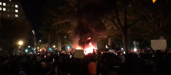 美国“黑人之死”引发严重骚乱 美国“黑人之死”引发严重骚乱 - 俄罗斯卫星通讯社