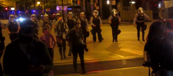 美國騷亂 - 俄羅斯衛星通訊社