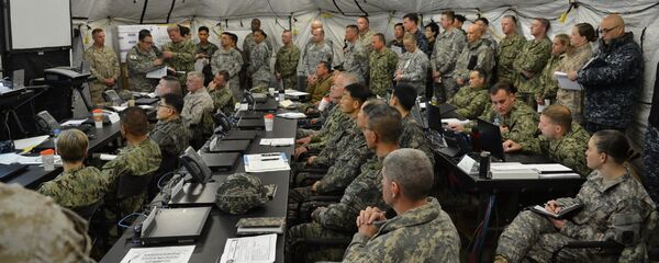 Военнослужащие США и Южной Кореи во время совместных военных учений Военнослужащие США и Южной Кореи во время совместных военных учений - 俄罗斯卫星通讯社