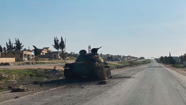 Автомобильная дорога М-5 Дамаск - Алеппо, освобожденная от боевиков, в Сирии.  - 俄羅斯衛星通訊社