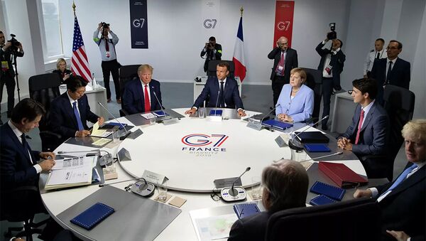 Лидеры стран-участниц G7 во время встречи в рамках ежегодного саммита. Архивное фото - 俄罗斯卫星通讯社