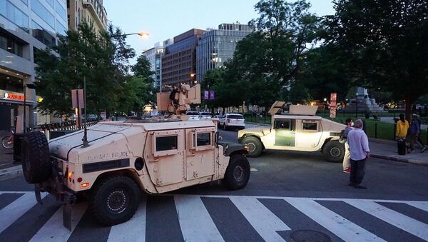 Военные машины на улице Вашингтона в США - 俄罗斯卫星通讯社